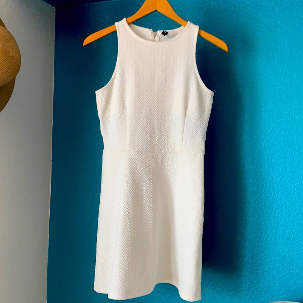 White H&M dress perfect for a night in the town for a dinner party